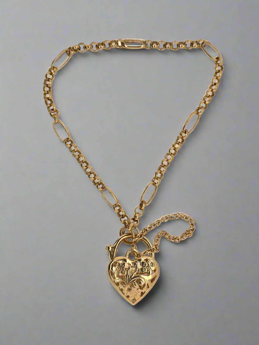 9CT YELLOW GOLD IMPORTED ITALIAN BELCHER WITH FILIGREE HEART PADLOCK BRACELET