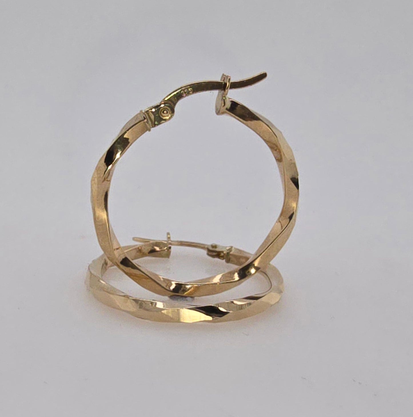 9CT YELLOW GOLD HOOP EARRINGS