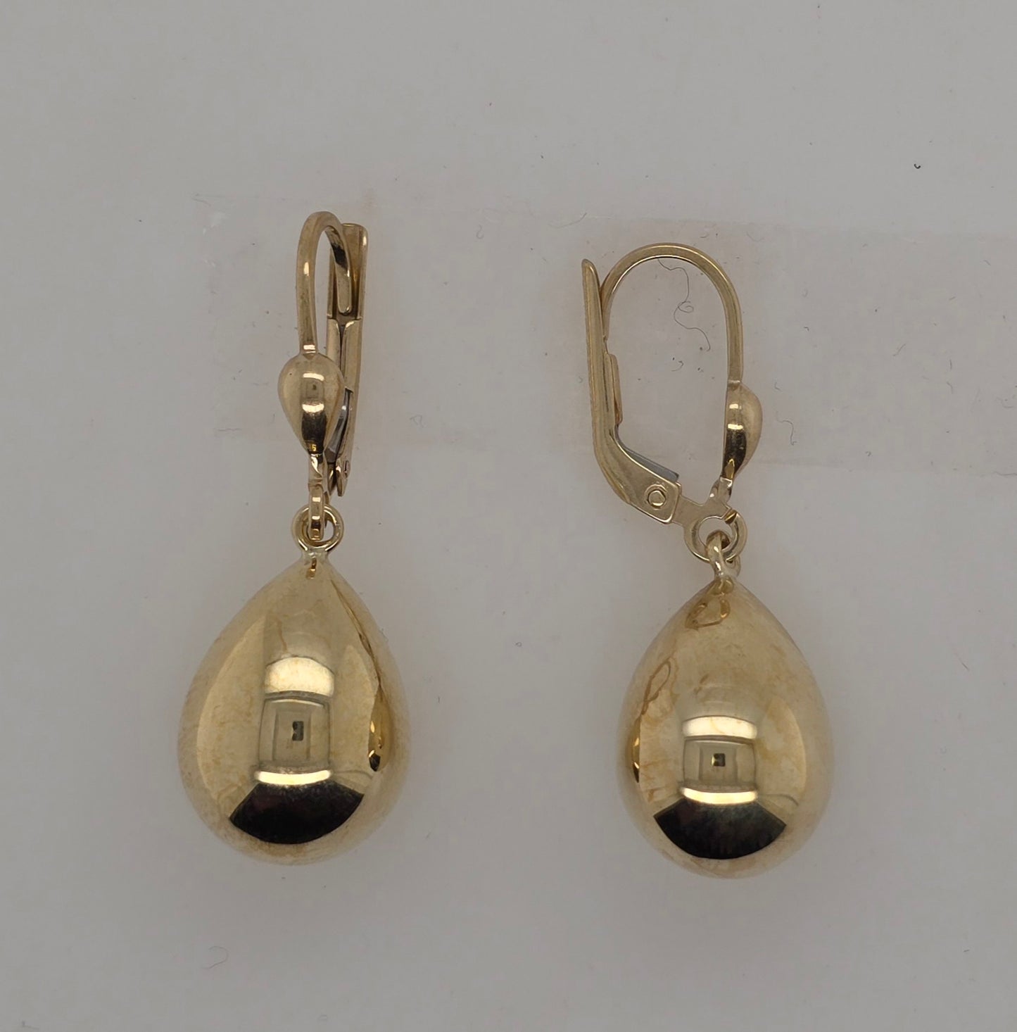 9CT YELLOW GOLD ITALIAN IMPORTED 10MM X 15MM TEARDROP EARRINGS WITH EUROCLIP FITTINGS.