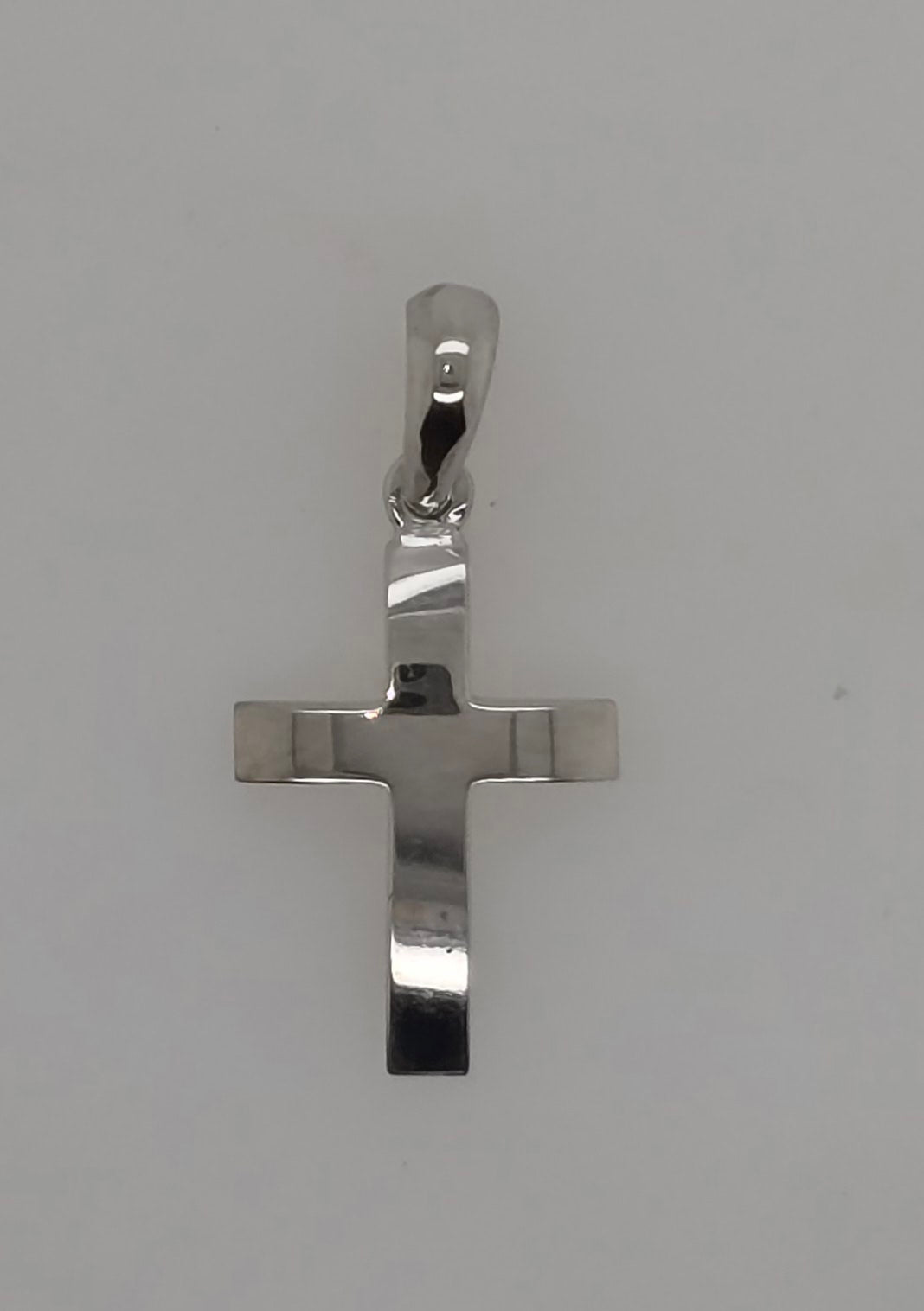 9CT WHITE GOLD IMPORTED POLISHED CROSS