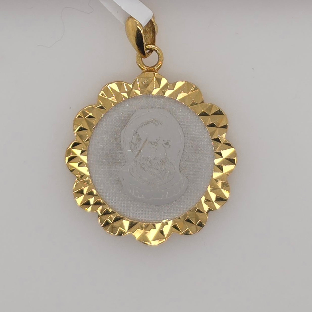 18CT TWO TONE IMPORTED 18MM PADRE PIO IMAGE PENDANT.