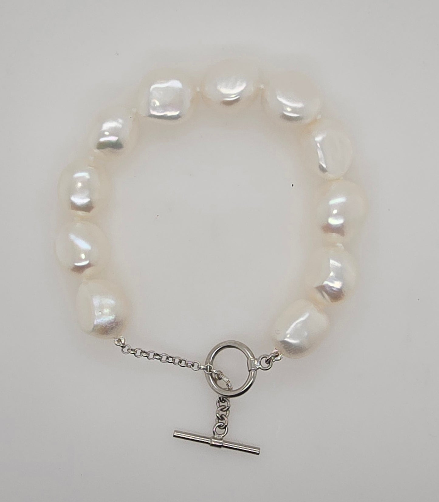 STERLING SILVER WHITE KESKI 10.5-11.5MM BRACELET WITH TOGGLE 19CM