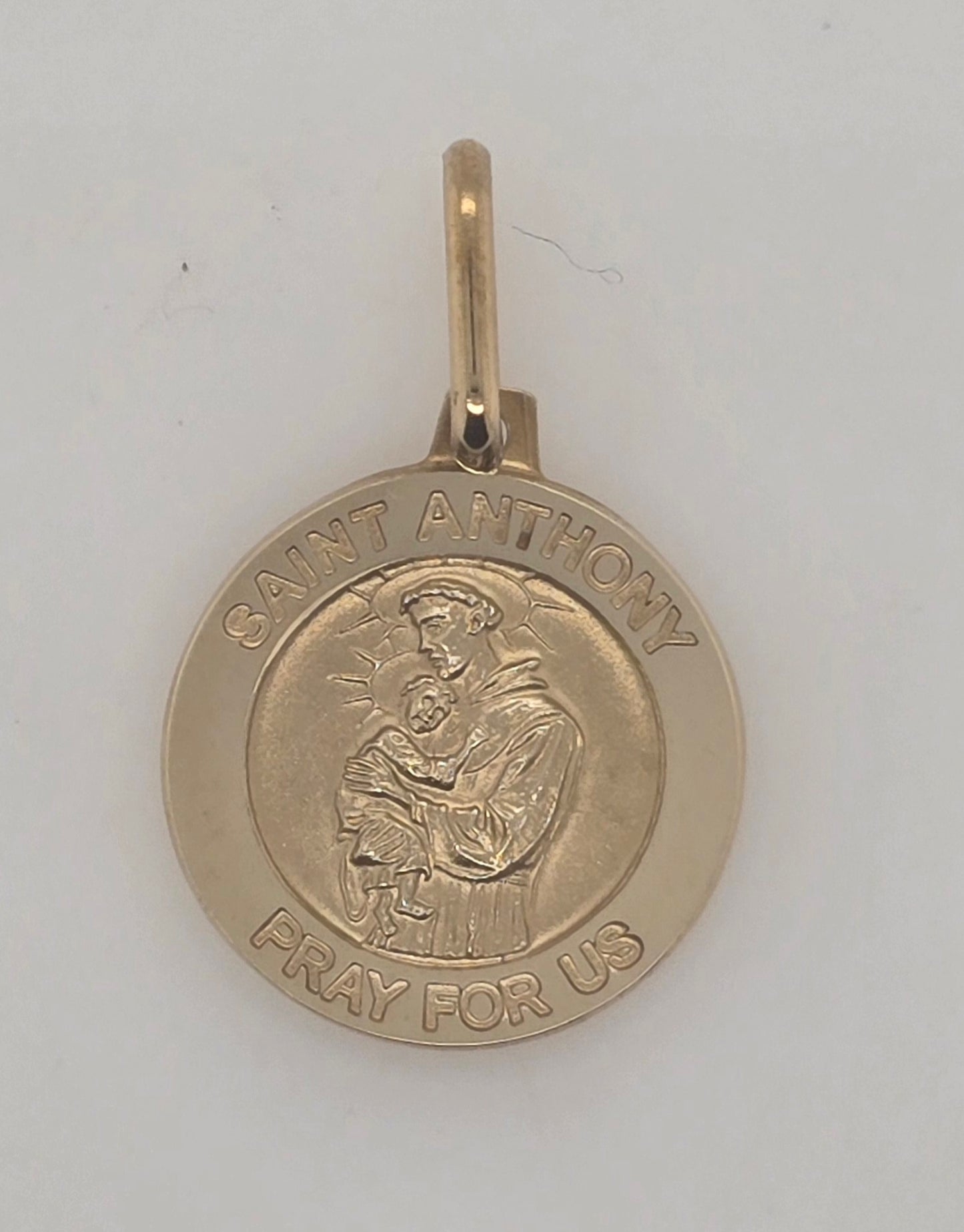 9CT YELLOW GOLD SOLID IMPORTED 15MM ST ANTHONY PENDANT.