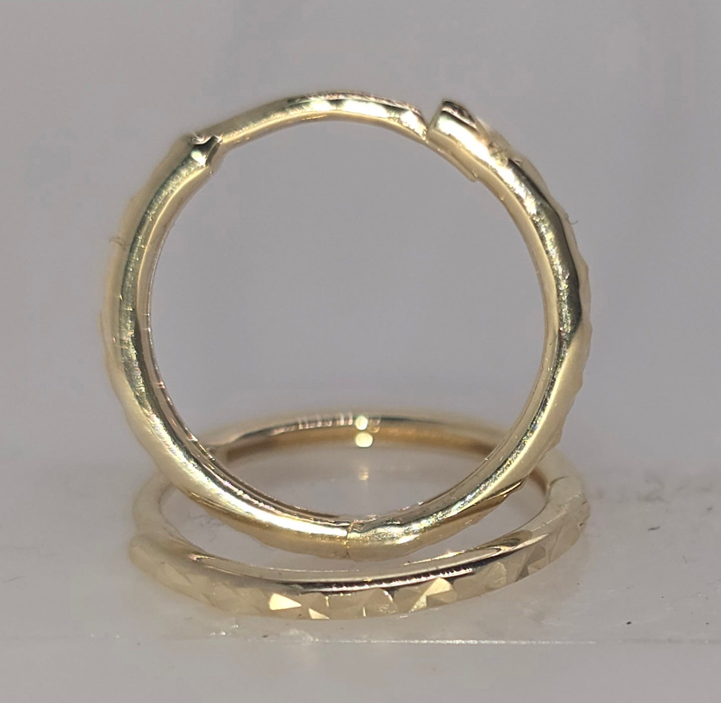 9CT YELLOW GOLD ITALIAN IMPORTED DIAMOND CUT HUGGIE EARRINGS