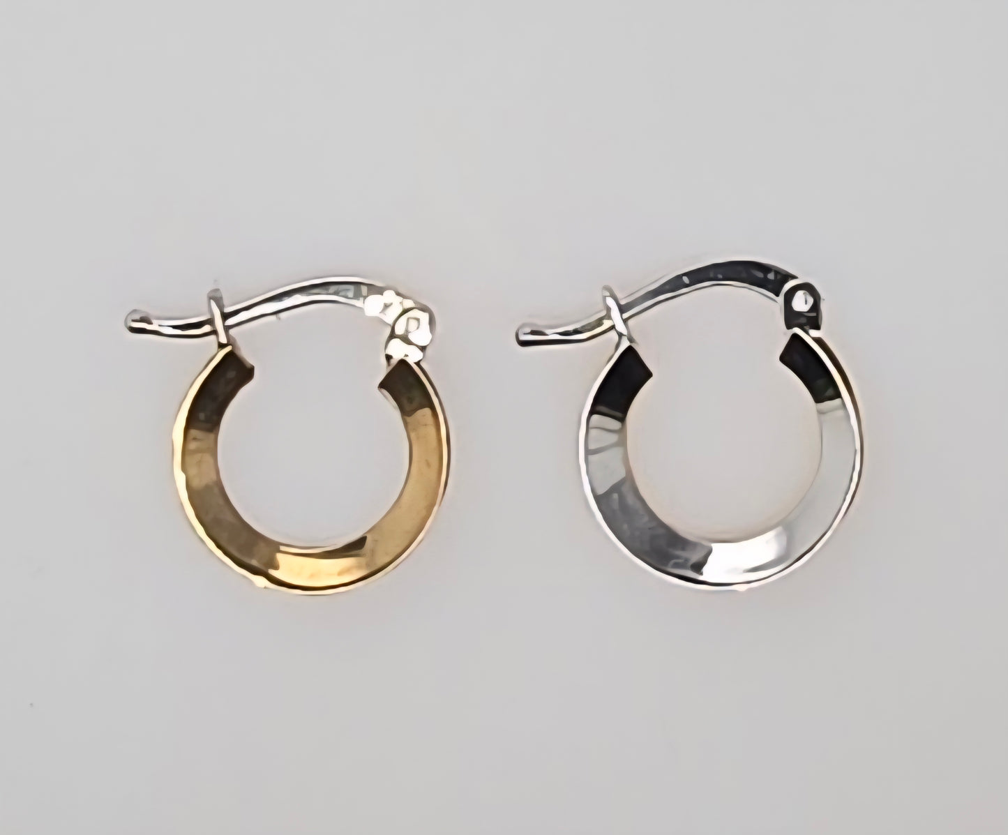 9CT TWO TONE IMPORTED CONCAVED HOOP EARRINGS