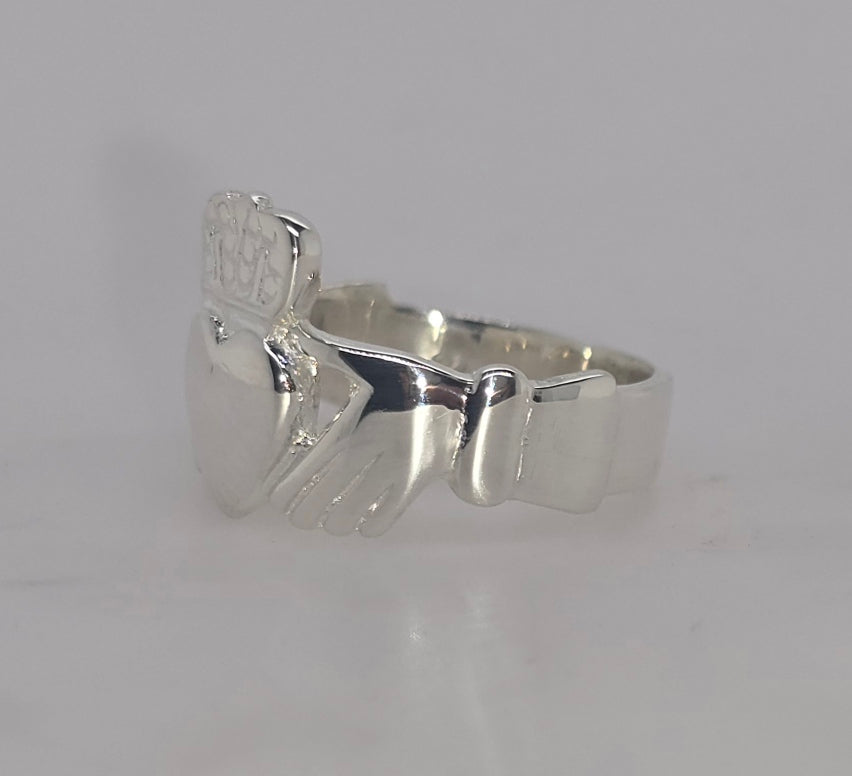 STERLING SILVER SOLID CLADDAGH RING FINGER SIZE U