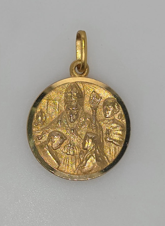 18CT YELLOW GOLD IMPORTED 18MM CONFIRMATION CHARM 3.7GRAM.