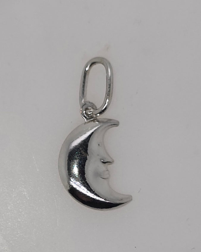 18CT WHITE GOLD IMPORTED 14MM MOON CHARM.