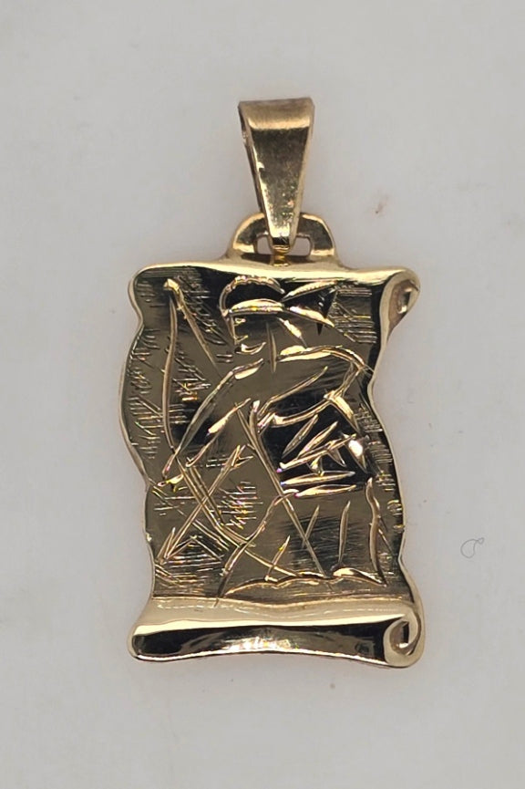 9CT YELLOW GOLD SOLID 17MM X 12.7MM SCROLL PENDANT WITH ENGRAVED ZODIC SAGITTARIUS.