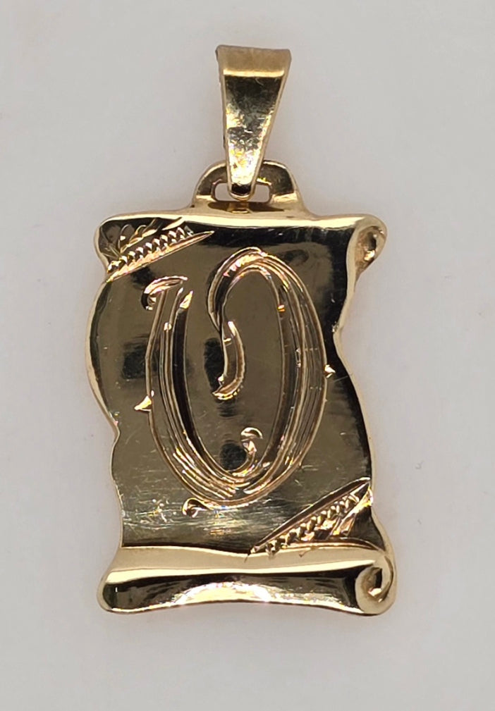 9CT YELLOW GOLD SOLID 17MM X 12.7MM SCROLL WITH ENGRAVED O.