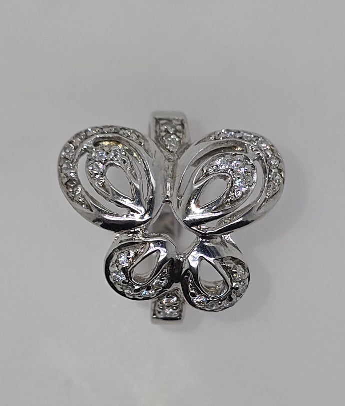 STERLING SILVER GRAIN SET CUBIC ZIRCONIA BUTTERFLY DESIGN RING.
