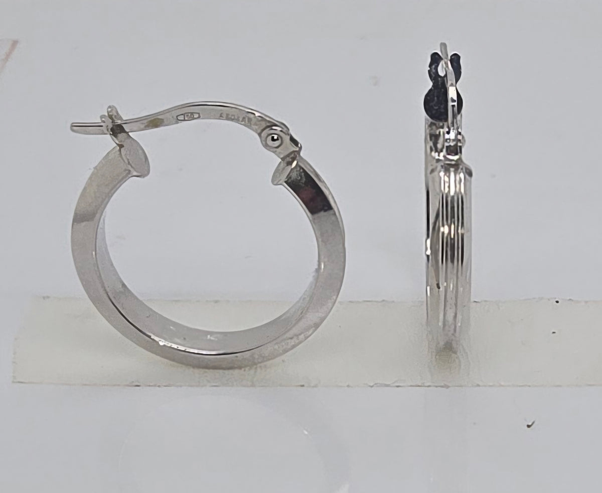 18CT WHITE GOLD ITALIAN IMPORTED PATTERN EDGE HOOP EARRINGS