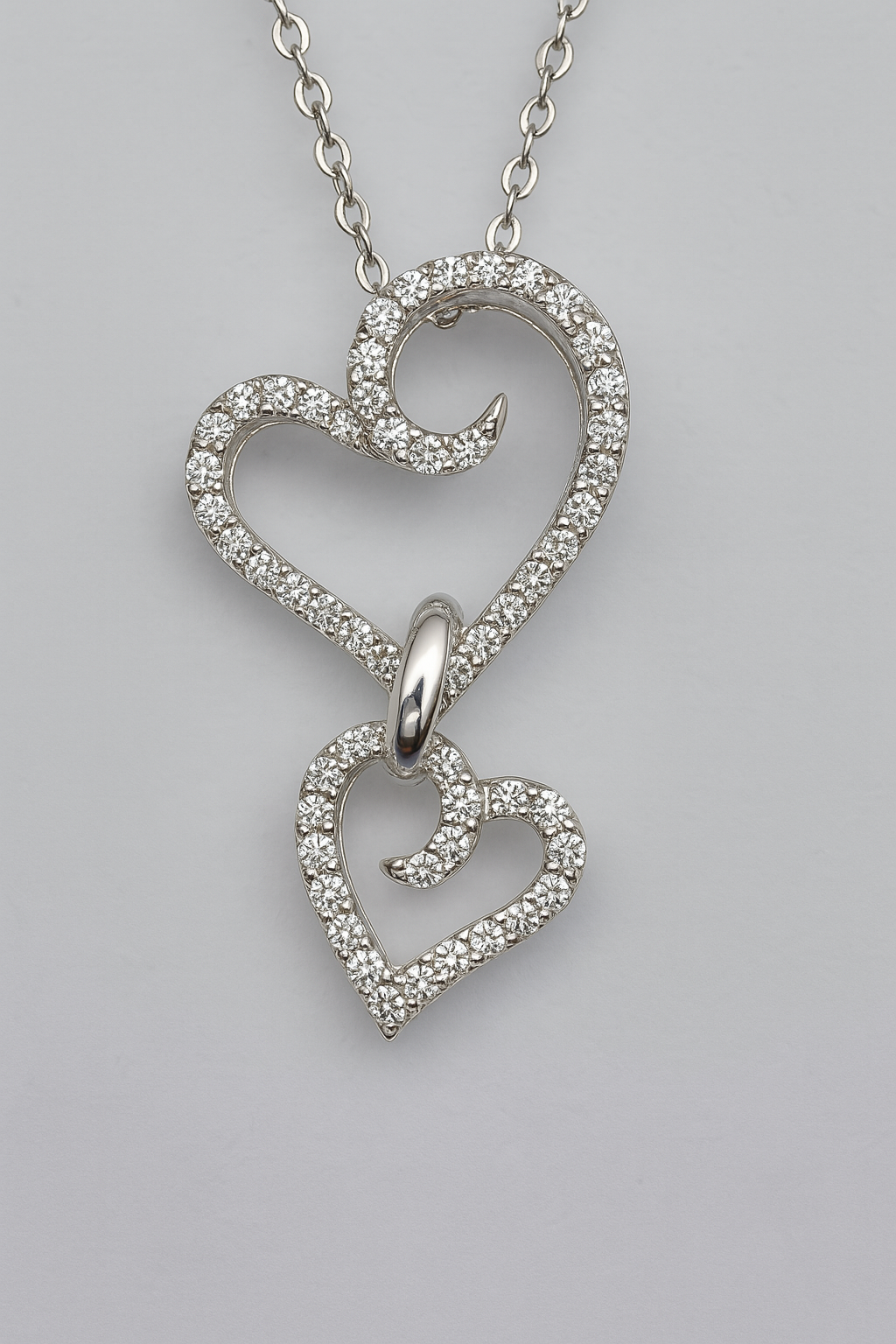 18CT WHITE GOLD DOUBLE HEART DIAMOND PENDANT