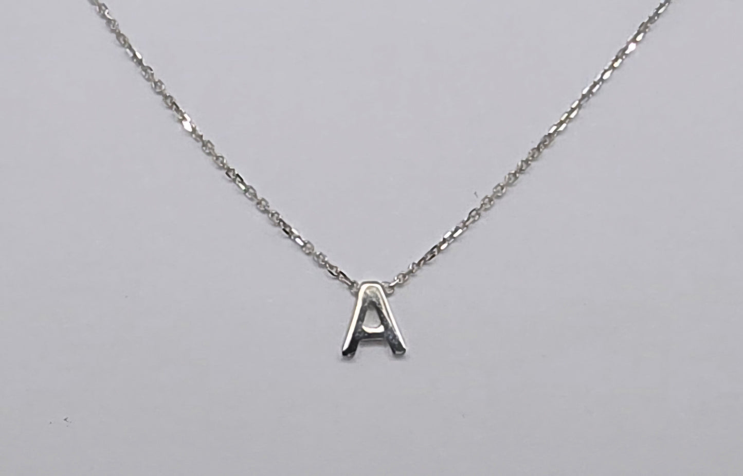 9CT WHITE GOLD 5.3MM INITIAL A NECKLACE 43CM