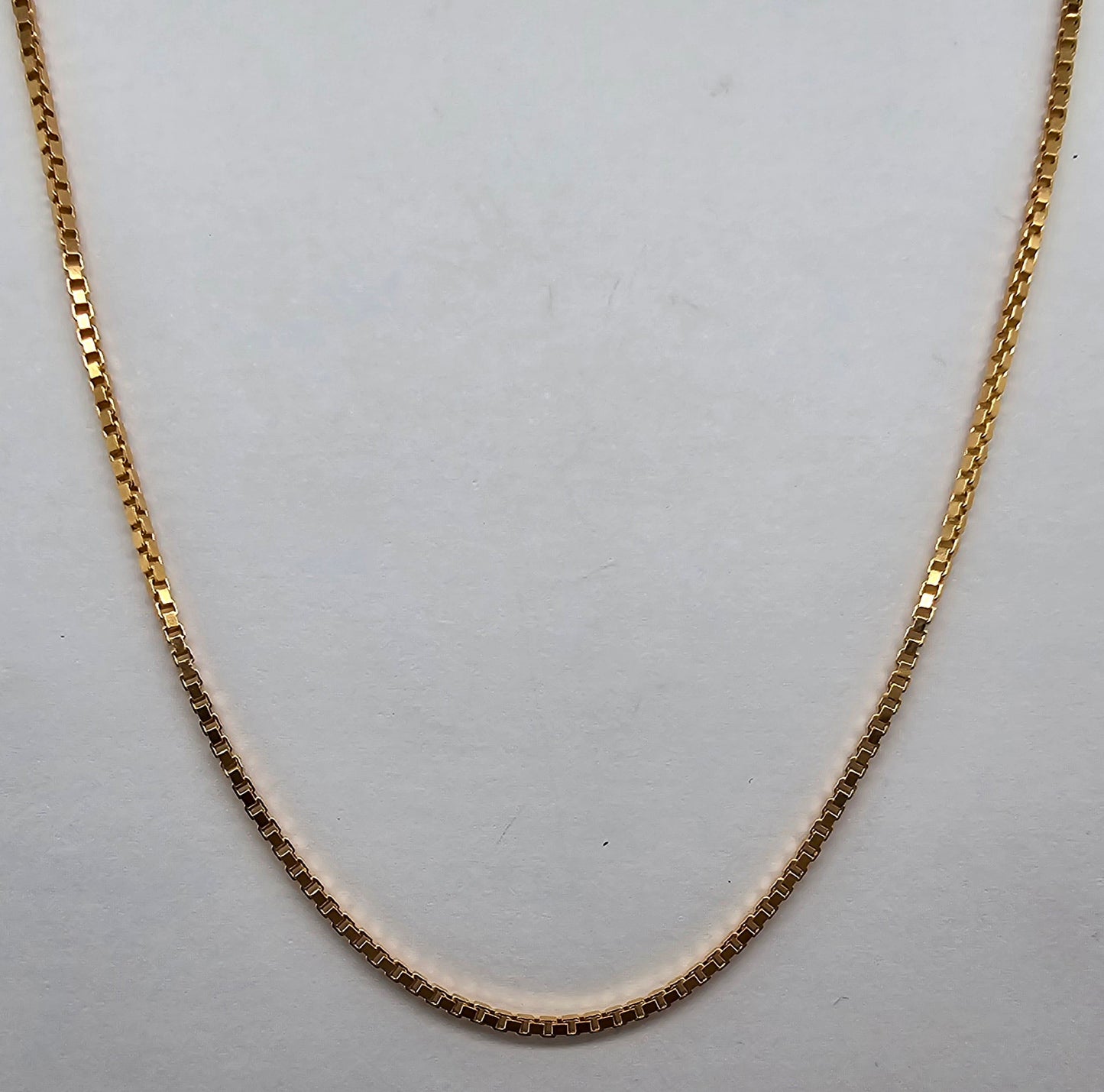 9CT YELLOW GOLD 45CM BOX CHAIN 2.6GRAMS