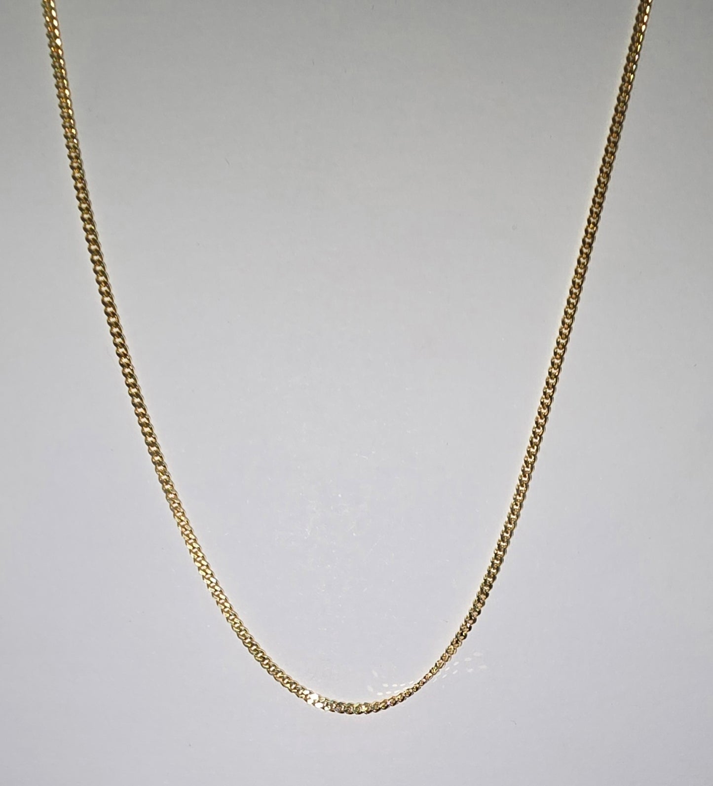 9CT YELLOW GOLD ITALIAN DIAMOND CUT CURB CHAIN.