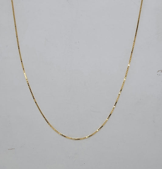 18CT YELLOW GOLD BOX CHAIN.