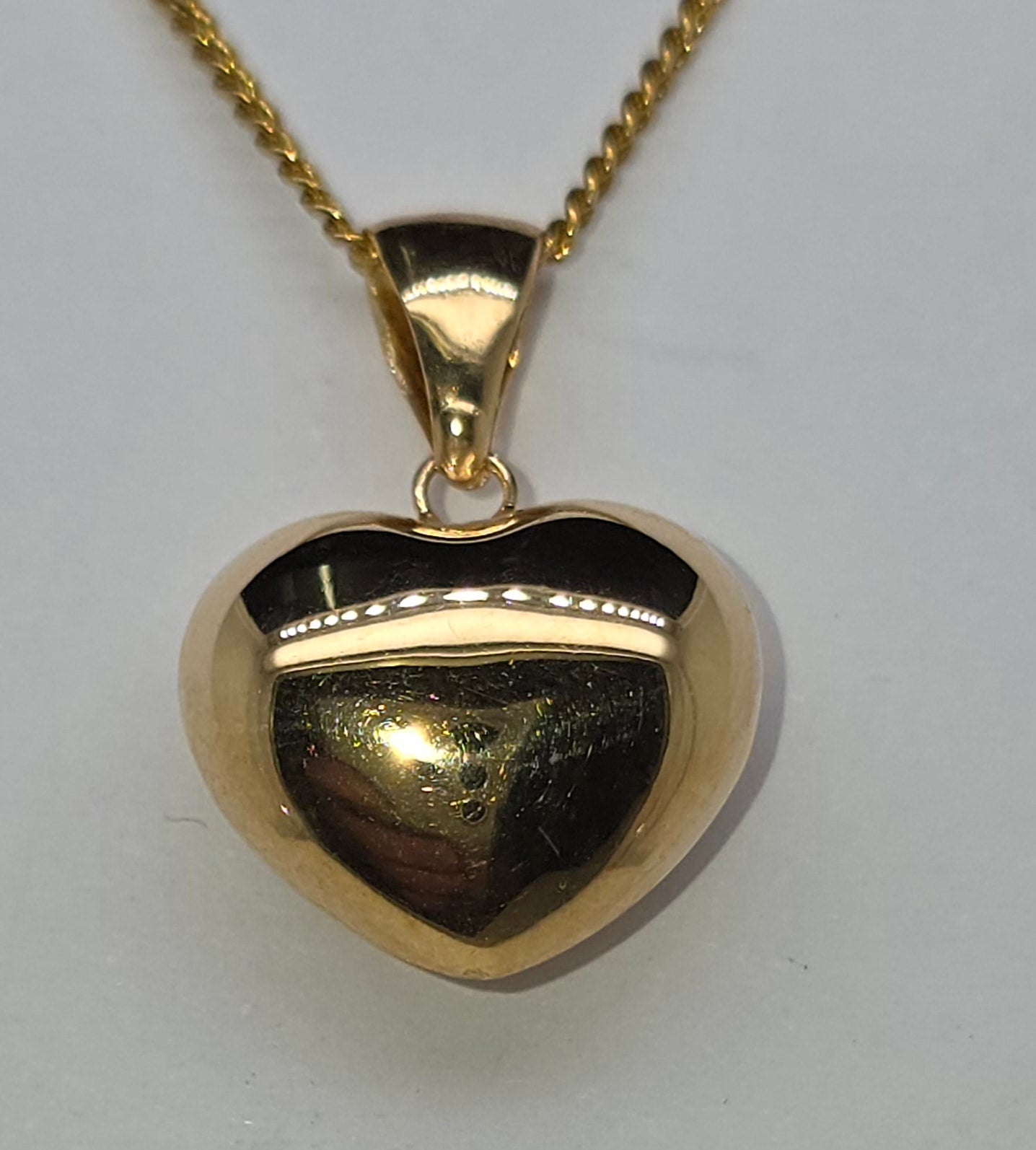 9CT YELLOW GOLD ITALIAN IMPORTED 12MM PUFFY HEART PENDANT.