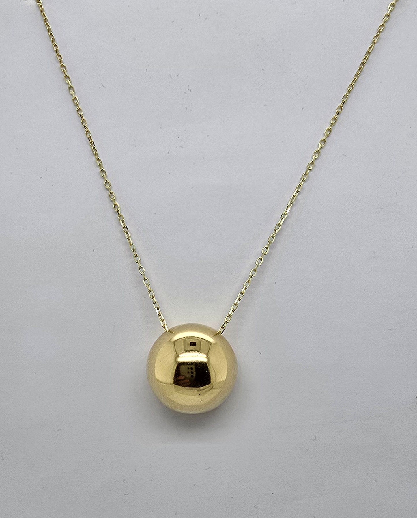 9CT YELLOW GOLD IMPORTED 45CM 14.5MM DOME BALL NECKLACE.