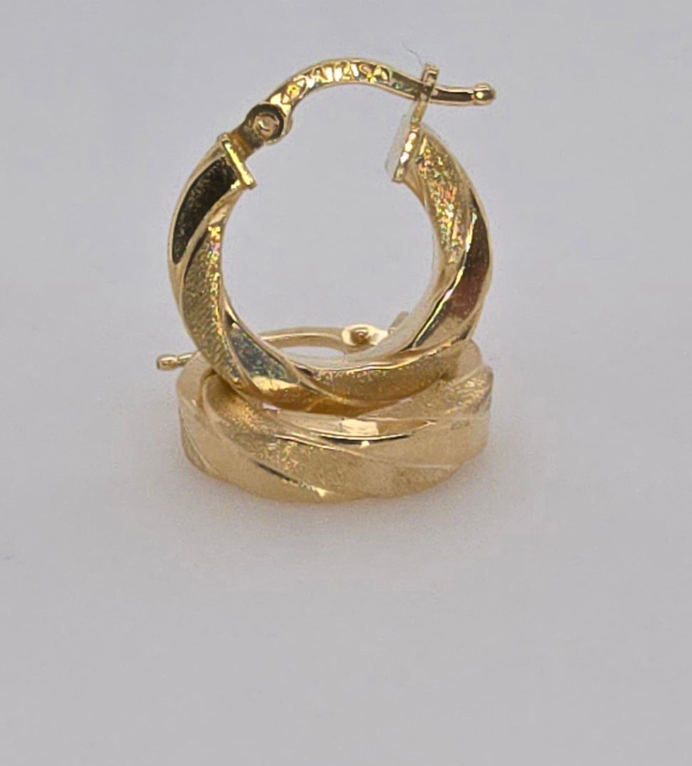 14CT YELLOW GOLD IMPORTED 3.8 X 10MM POLISHED AND MAT HOOP EARRINGS
