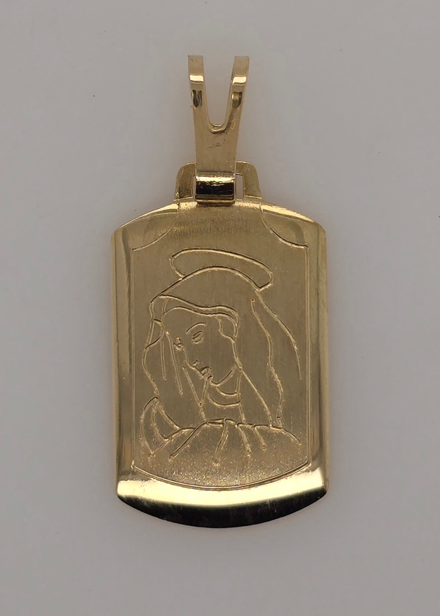 18CT YELLOW GOLD IMPORTED 22MM X 14MM MADONNA VIRGIN MARY PENDANT.