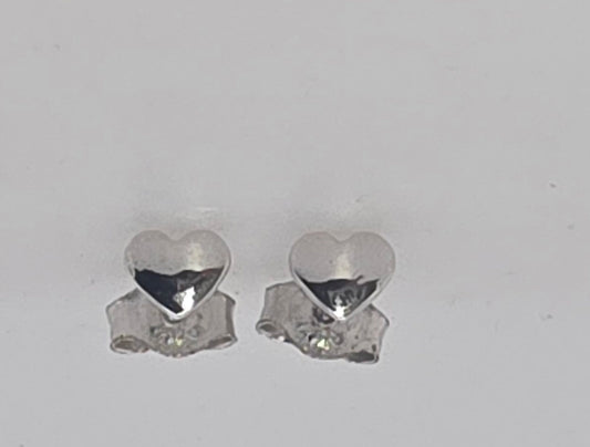 9CT WHITE GOLD IMPORTED 4MM HEART STUD EARRINGS.