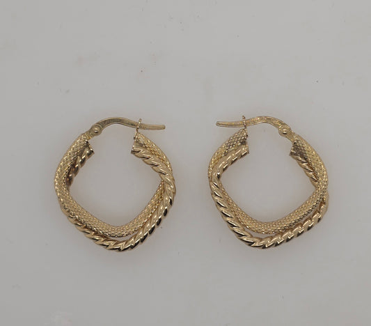 9CT YELLOW GOLD DOUBLE ROW PATTERN DIAMOND SHAPE HOOP EARRINGS
