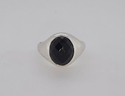 STERLING SILVER BEZEL SET 11 X 9MM CHECKER BOARD CUT OVAL ONYX SIGNET RING