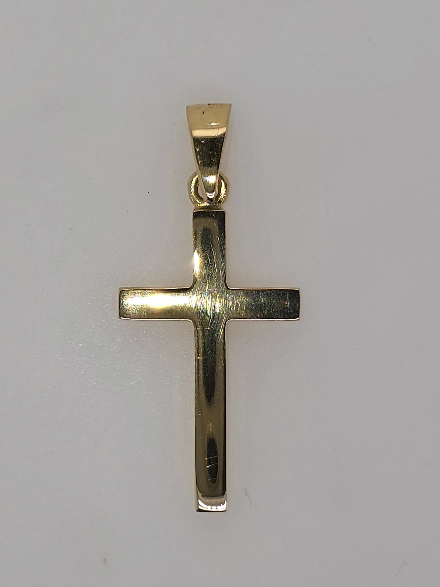 18CT YELLOW GOLD SOLID 25MM X 15MM CROSS PENDANT.