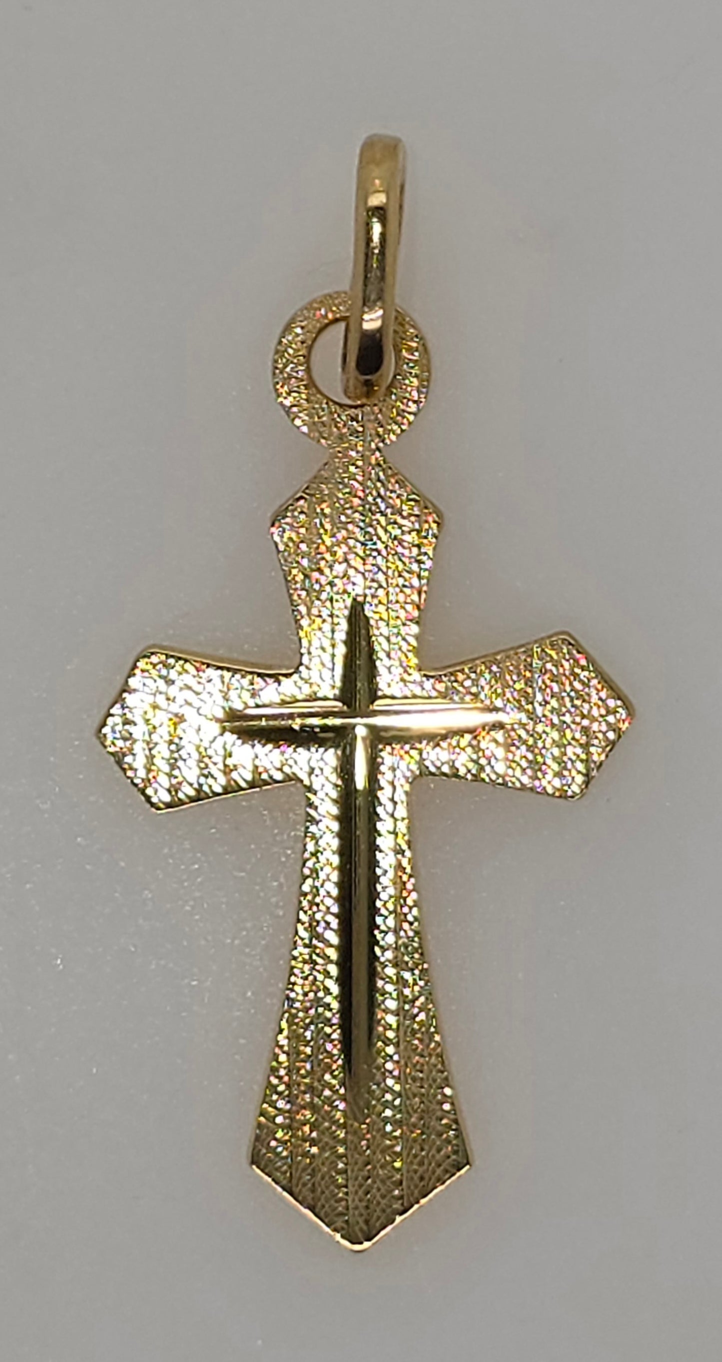 18CT YELLOW GOLD IMPORTED 23MM X 15MM PATTERNED CROSS PENDANT