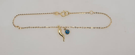 9CT YELLOW GOLD ITALIAN BRACELET WITH EVIL EYE AND 12MM CHILLI CHARM .