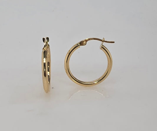 9CT YELLOW GOLD ITALIAN IMPORTED 2MM X 15MM HOOP EARRINGS.