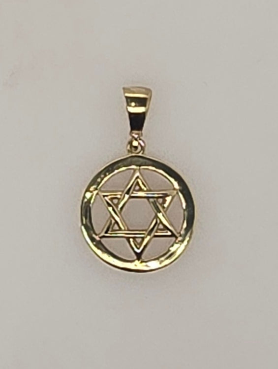 9CT YELLOW GOLD 12MM STAR OF DAVID PENDANT.