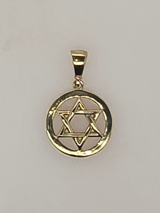 9CT YELLOW GOLD 12MM STAR OF DAVID PENDANT.
