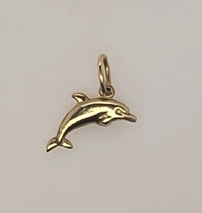 9CT YELLOW GOLD 15.8MM DOLHPIN CHARM.