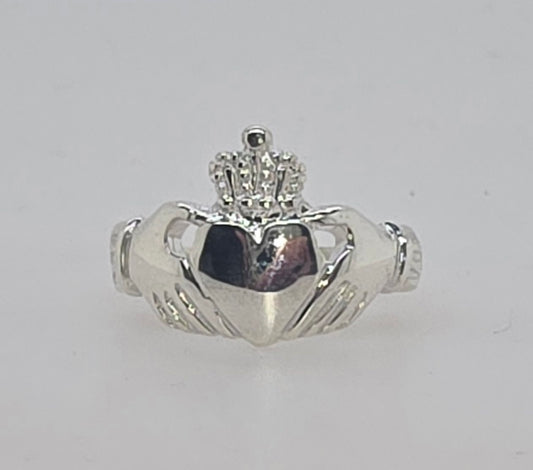 STERLING SILVER SOLID CLADDAGH RING FINGER SIZE N.