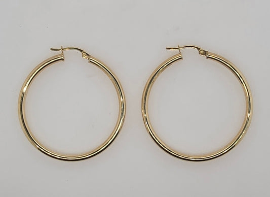 9CT YELLOW GOLD IMPORTED 2.5MM X 30MM HOOP EARRINGS.