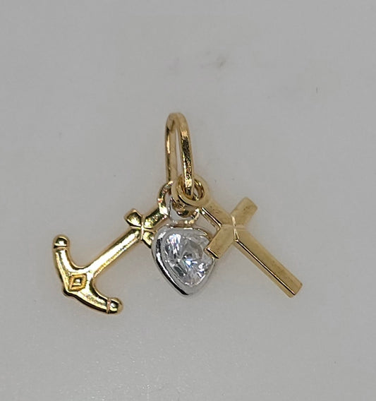 18CT YELLOW GOLD IMPORTED 11MM FAITH/HOPE/CHARITY PENDANT.
