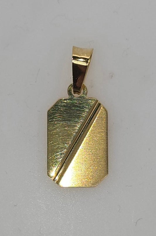 18CT YELLOW GOLD IMPORTED ENGRAVING PENDANT.