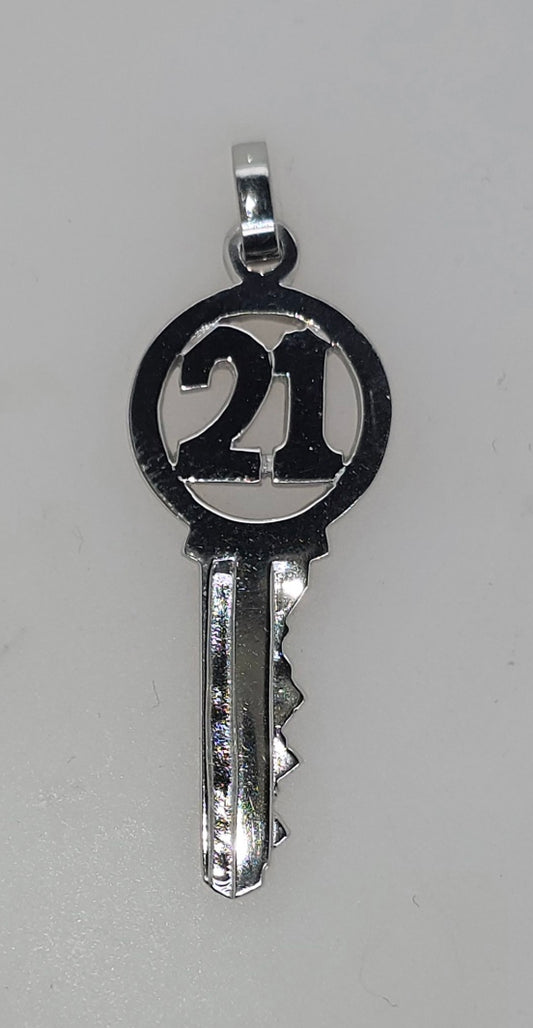 9CT WHITE GOLD SOLID 2.7GRAM 32MM 21ST KEY PENDANT.