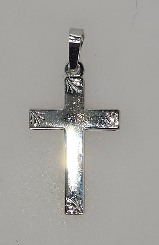9CT WHITE GOLD SOLID CROSS PENDANT WITH LEAF DESIGN.