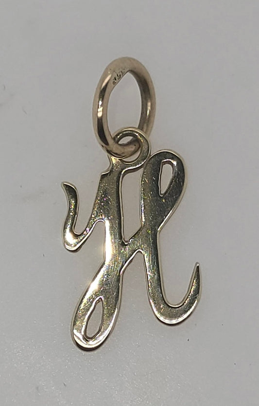 9CT YELLOW GOLD SOLID 17MM INITIAL H PENDANT.