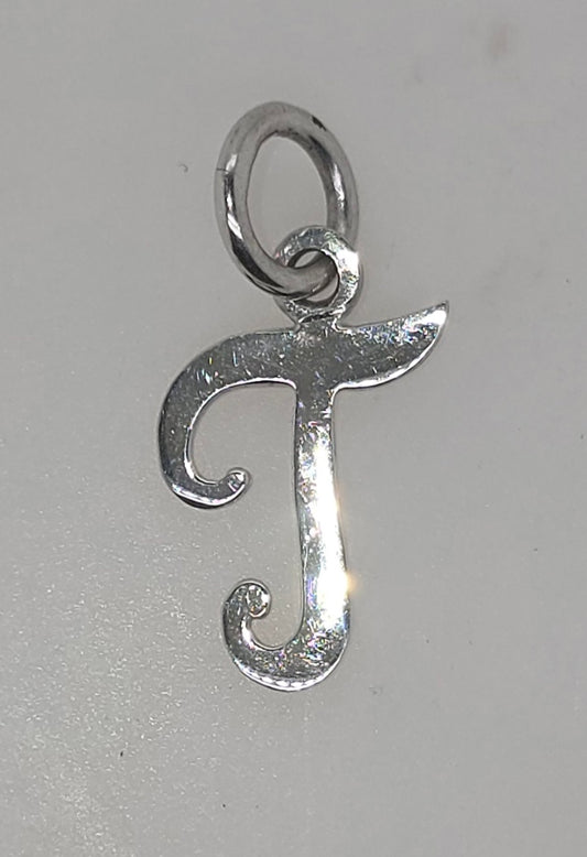 9CT WHITE GOLD SOLID 16MM INIITIAL T PENDANT.