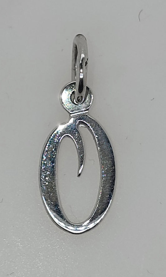 9CT WHITE GOLD SOLID 16MM INITIAL O PENDANT.