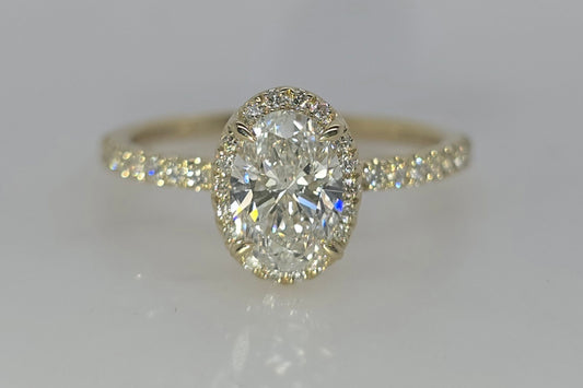 9CT YELLOW GOLD 1.25CT LAB GROWN DIAMOND HALO RING.