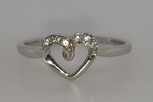 STERLING SILVER GRAIN SET 10MM OPEN HEART RING FINGER.