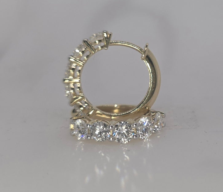 9CT YELLOW GOLD LAB DIAMOND HUGGIE EARRINGS.
