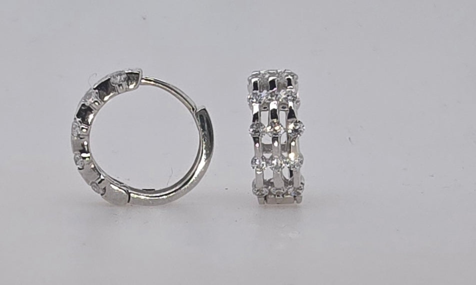 18CT WHITE GOLD 4.8MM X 9.5MM 3 ROW CUBIC ZIRCONIA FANCY HUGGIE EARRINGS