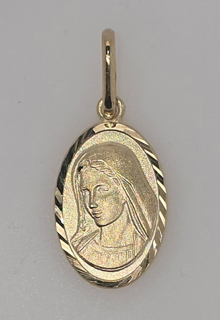 9CT YELLOW GOLD SOLID 16MM X 10.8MM OVAL MARY PENDANT.
