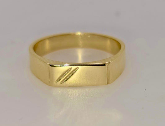 9CT YELLOW GOLD SOLID SIGNET RING